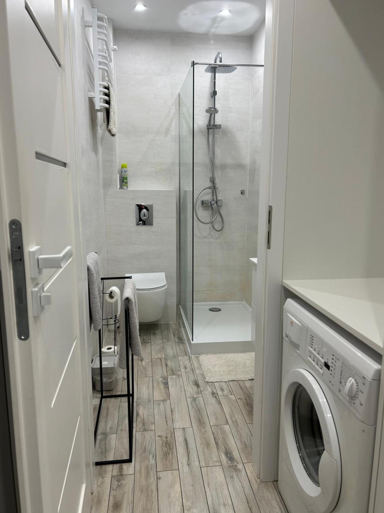 Apartament Na Dworcowej Centrum Parking Gratis วรอตซวาฟ ภายนอก รูปภาพ