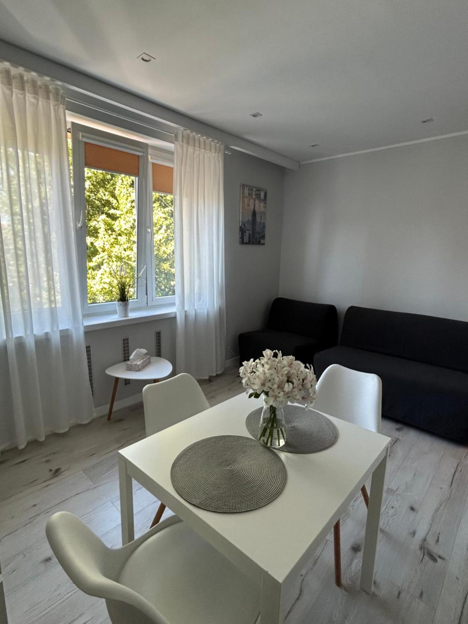 Apartament Na Dworcowej Centrum Parking Gratis วรอตซวาฟ ภายนอก รูปภาพ